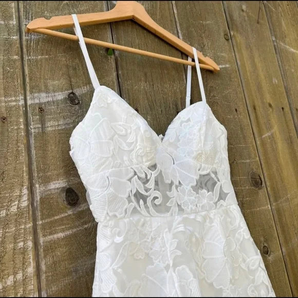 Ivory White Lace Trumpet Organza Midi Dress 🌿 - Picture 5 of 11